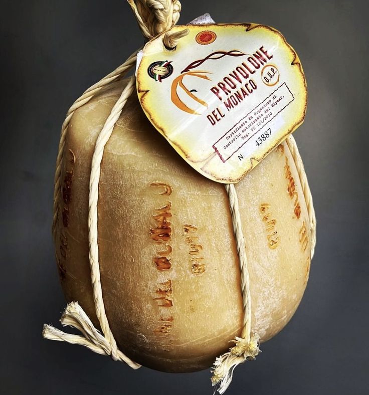 Provolone del monaco